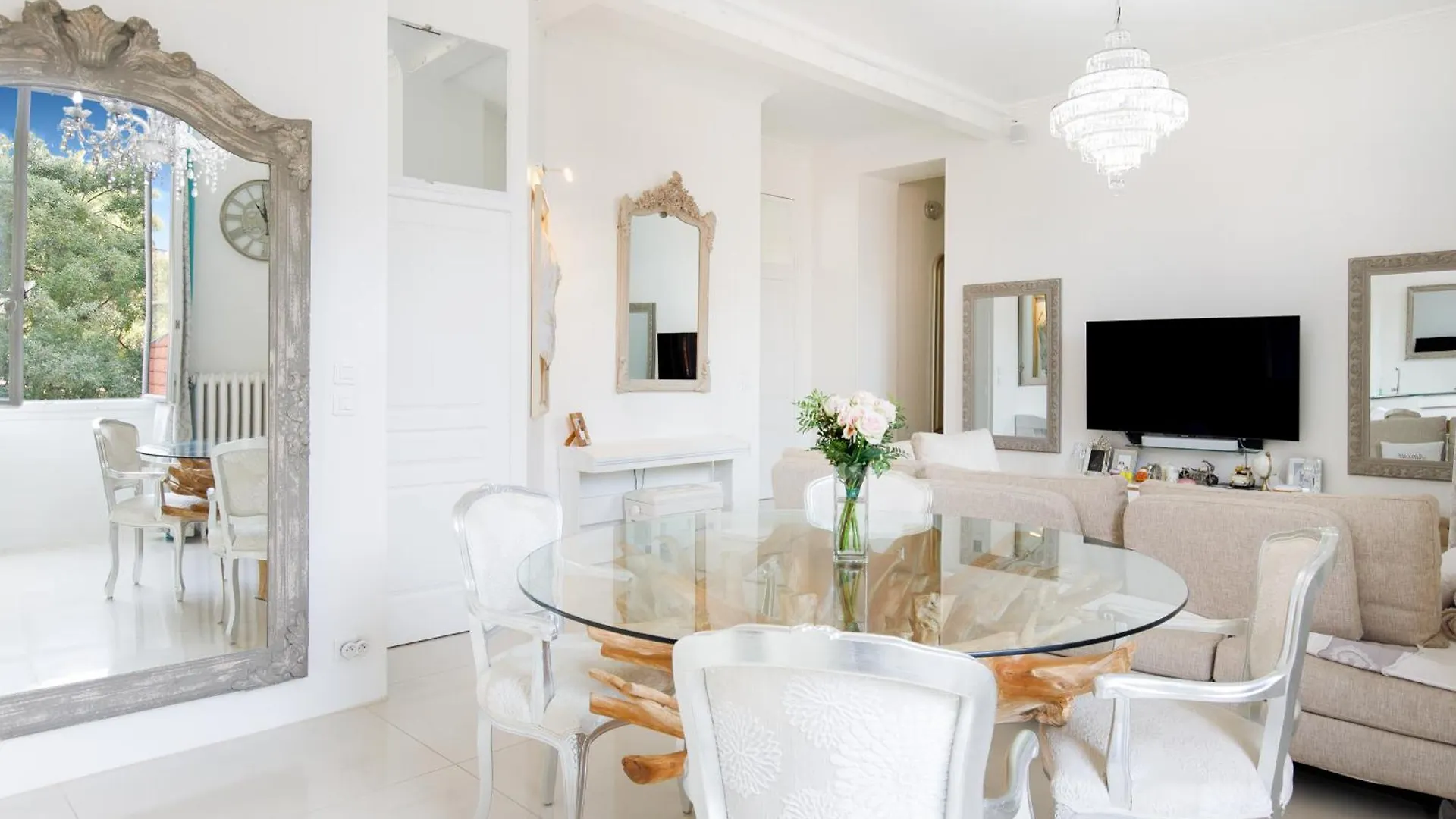 Apartment Palais Beaulieu Magnifique 3P 2 Chambres Cannes France